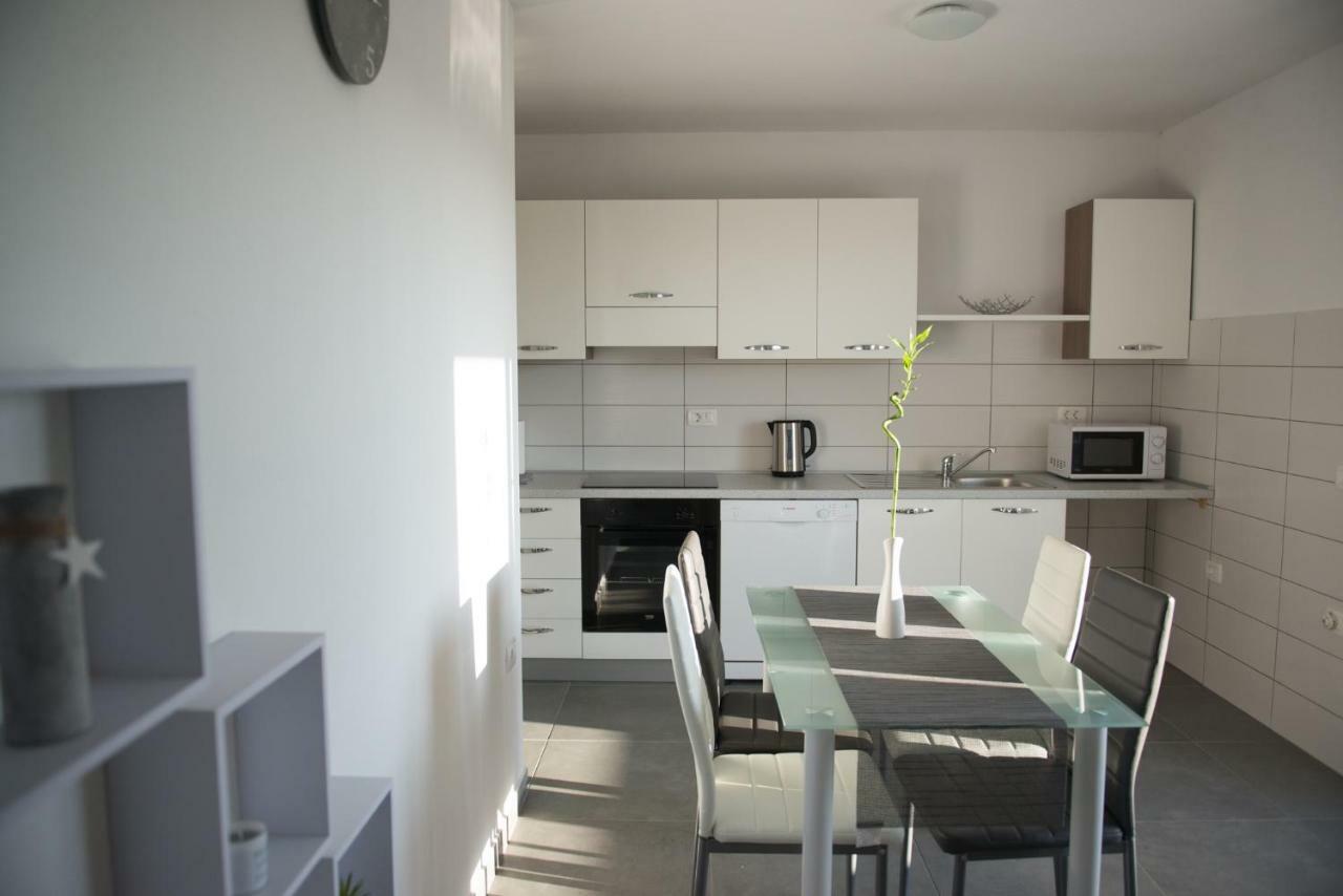 Apartma Rene Portoroz Bagian luar foto