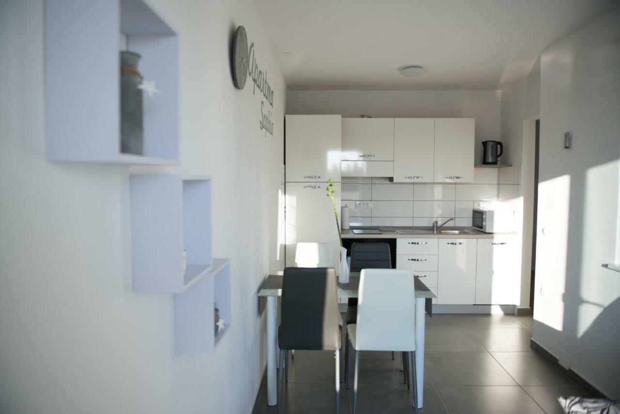 Apartma Rene Portoroz Bagian luar foto